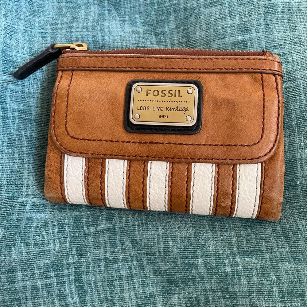 Fossil leather long live vintage 1954 wallet